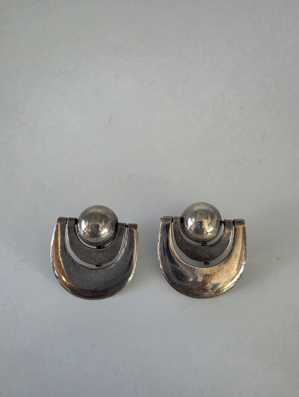 "Mexico Silver" Antique Modernist Earrings - Picture 3 of 12